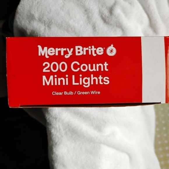 NWOT mini Light 200 count clear bulb by Merry Brite - Picture 2 of 7